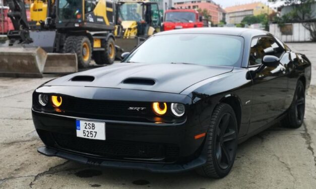 Pronájem auta Dodge Challenger