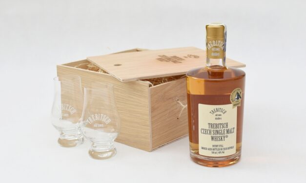 Dárkové balení whisky Trebitsch + 2 skleničky