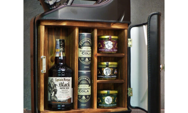 Kanystr bar Captain Morgan Black