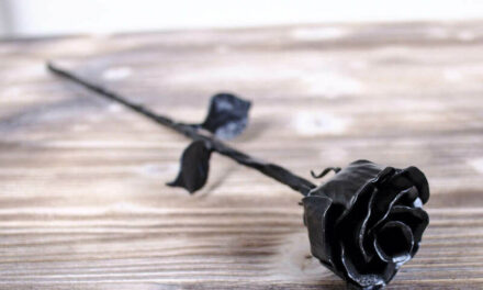 Kovaná Radotínská růže